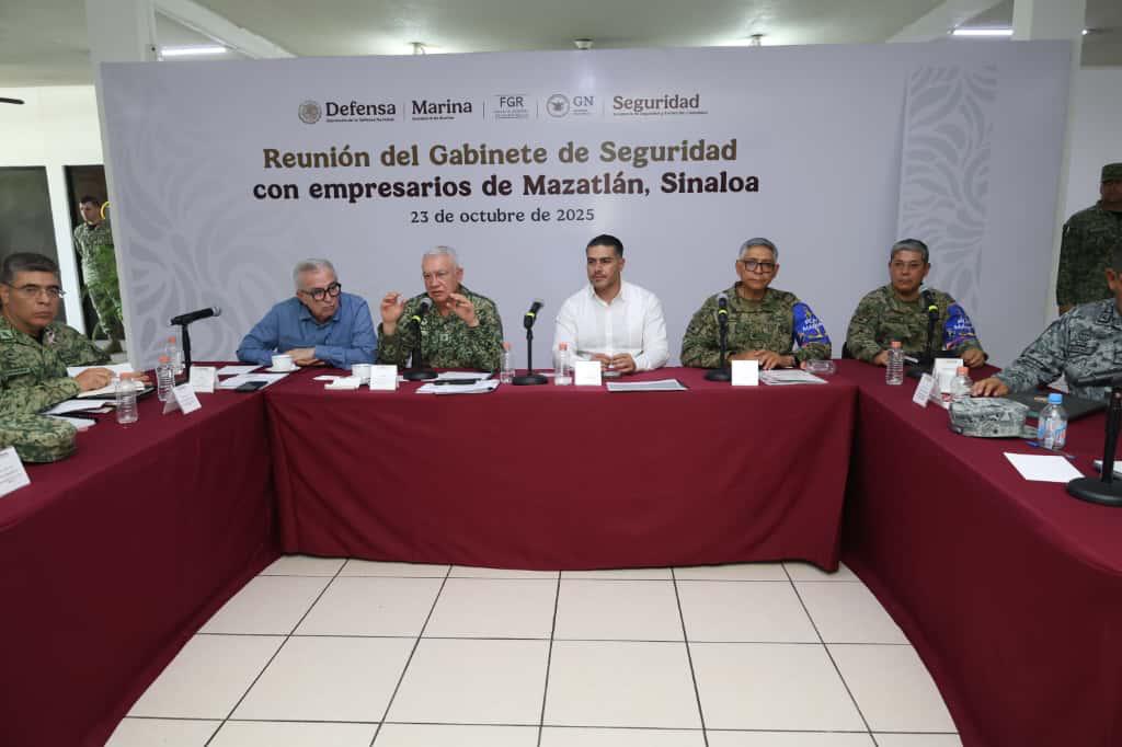 Reunión de Rocha y el Gabinete de Seguridad Federal en Mazatlán, Sinaloa
