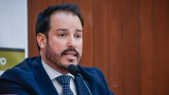 ‘Actúo con responsabilidad y transparencia’; Ricardo ‘El Pity’ Velarde habla de su renuncia a Economía