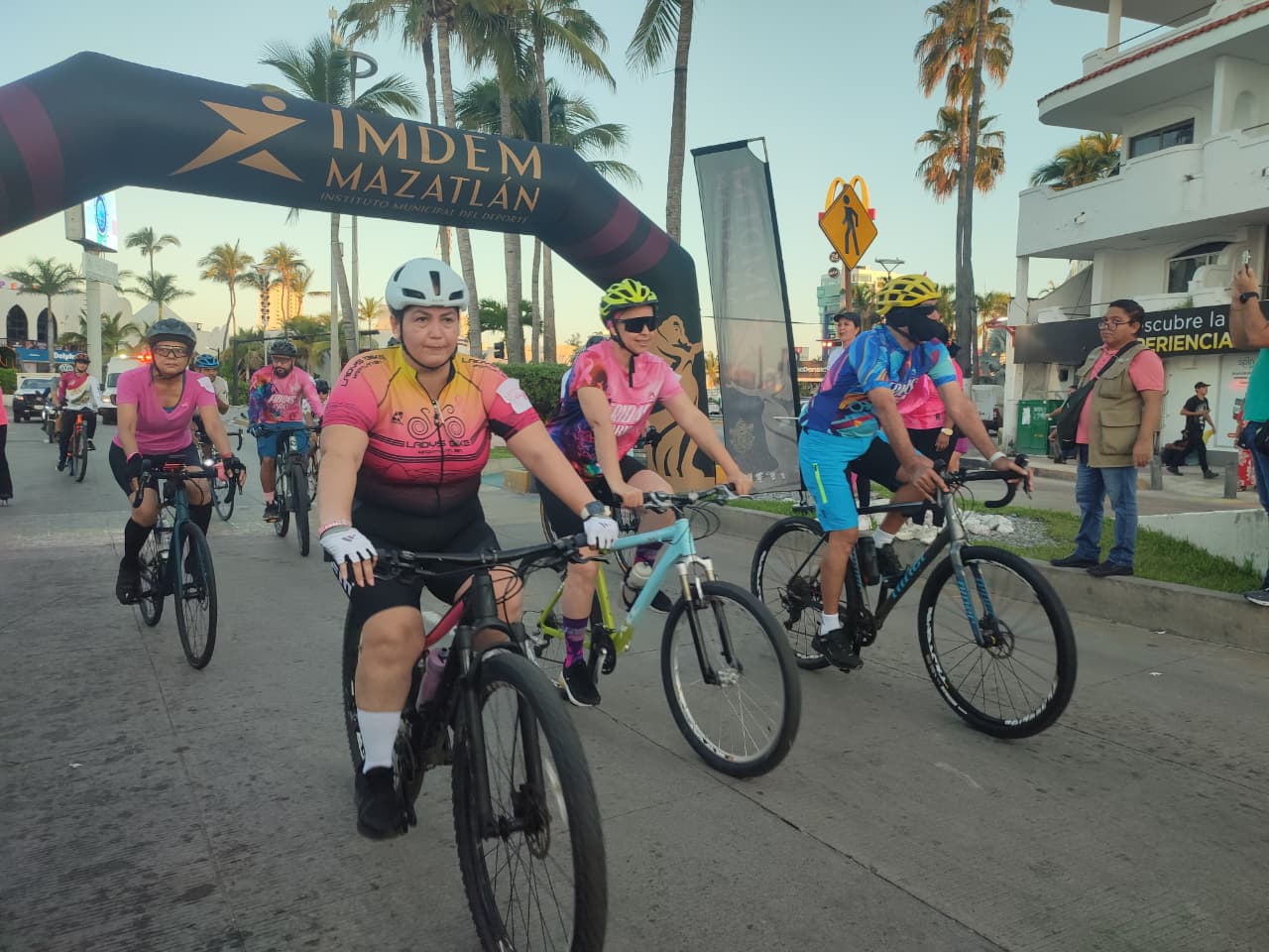 rodada rosa en mazatlan sinaloa asisten