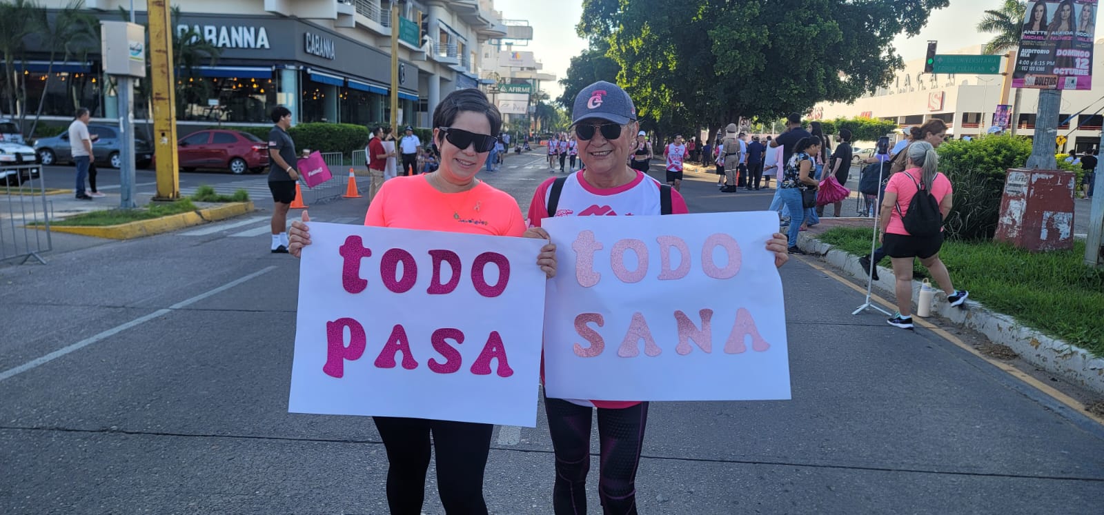 Rosy y Emilia en la Carrera Rosa Delia Barraza 2025