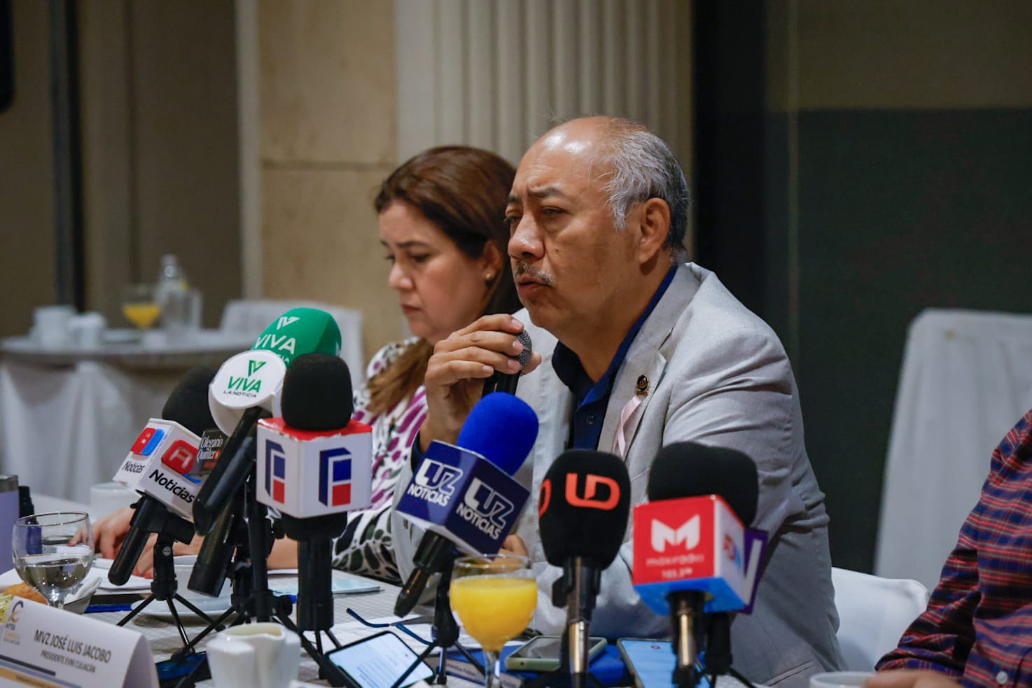 conferencia de prensa de la Intercamaral