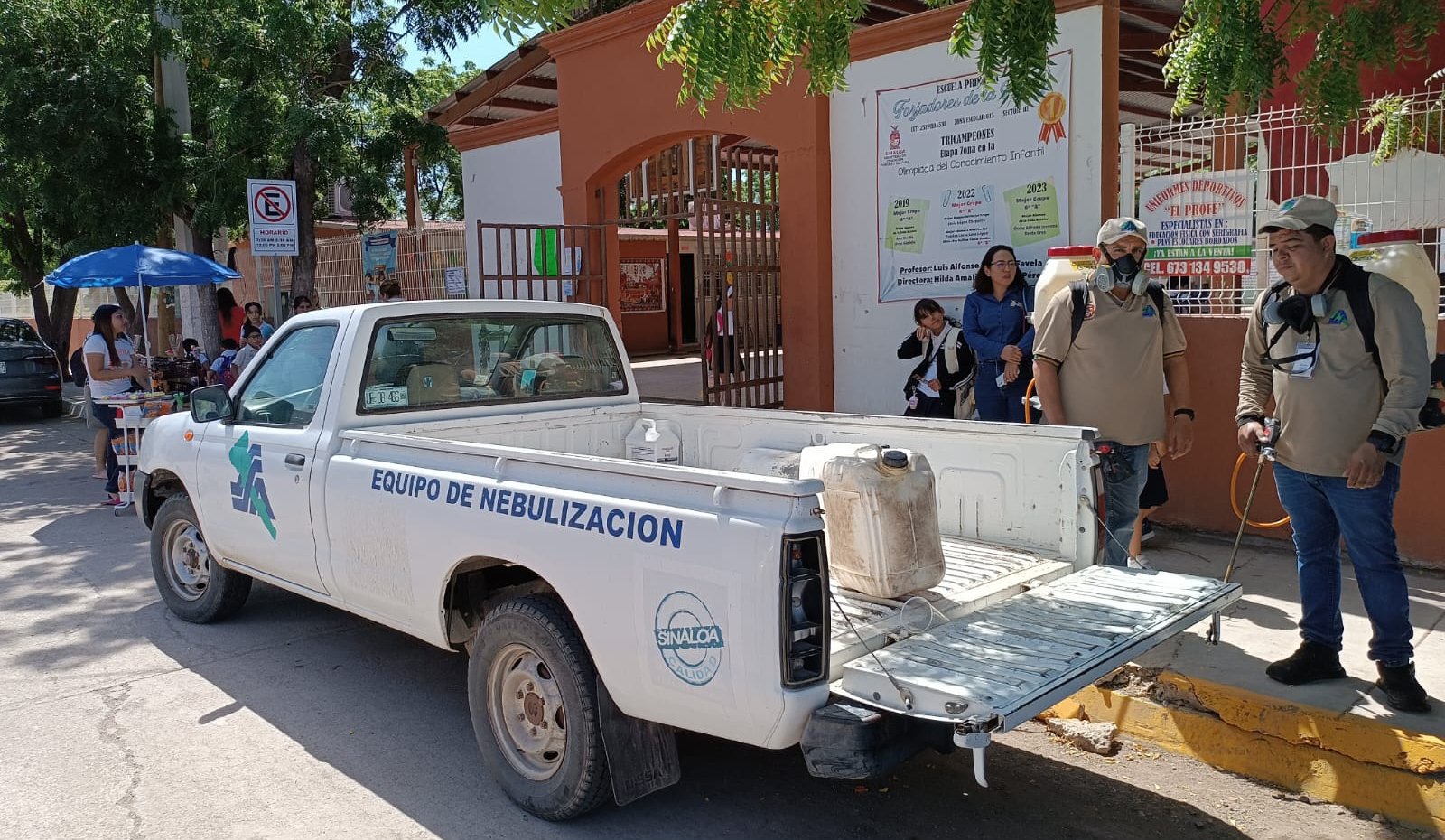sanitizan escuela y kinder de salvador alvarado sin