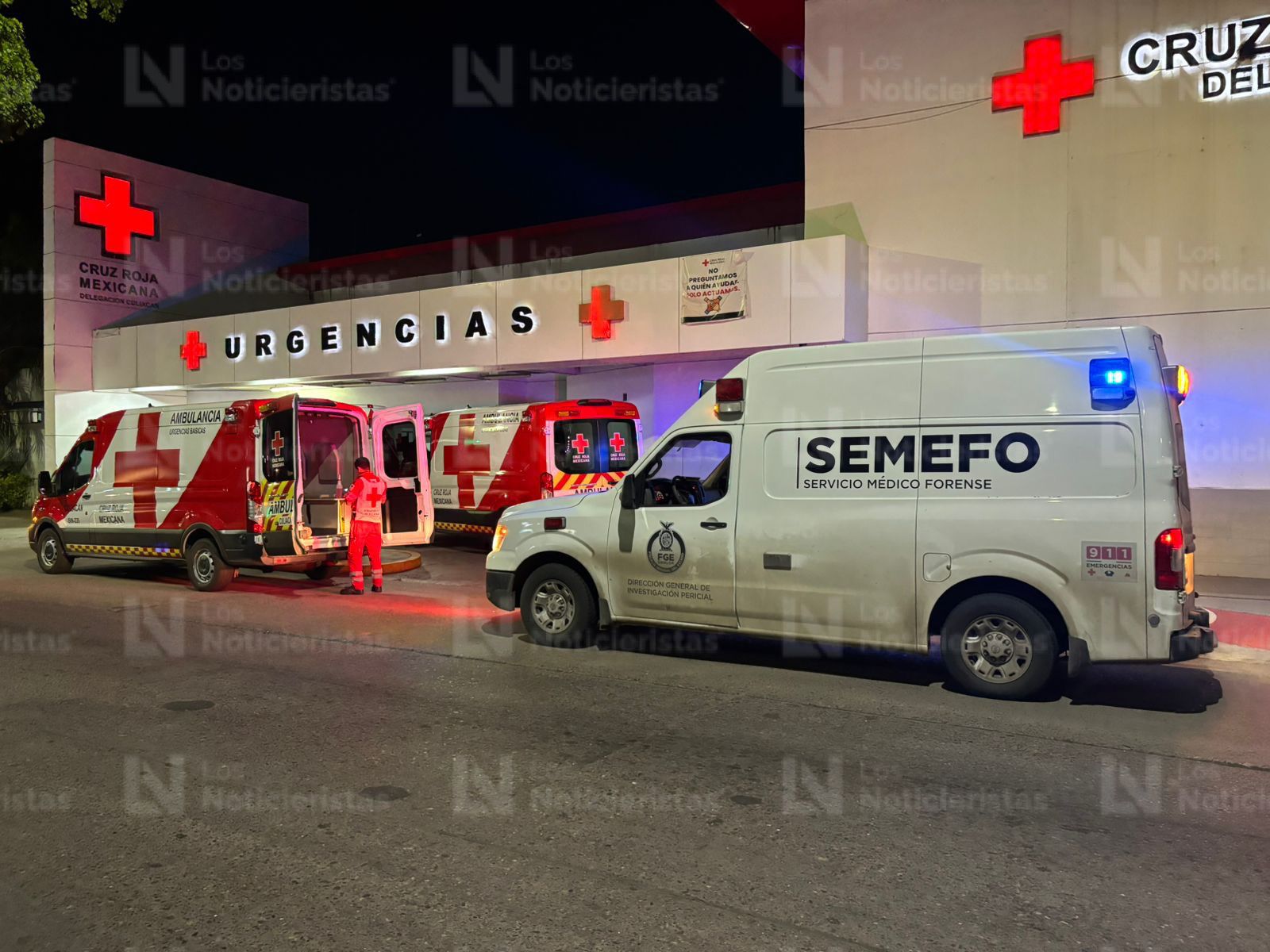 Llega Semefo a la Cruz Roja Culiacán por muerte de gemelas de 3 años
