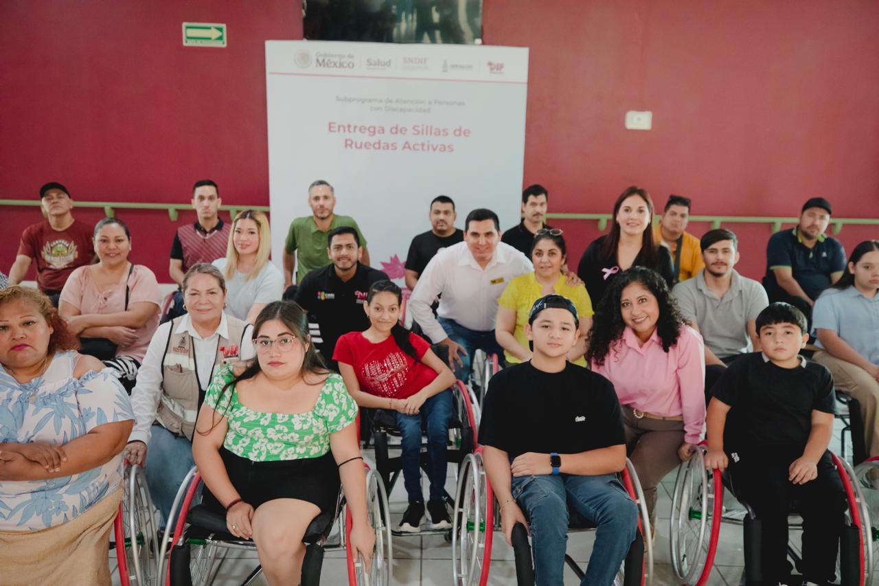 Entrega DIF Sinaloa, 30 sillas de ruedas