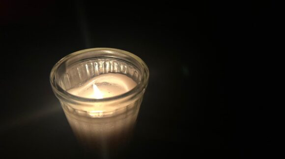 Vecinos del sector Valle Alto, Culiacán, llevan más de 5 horas sin energía eléctrica