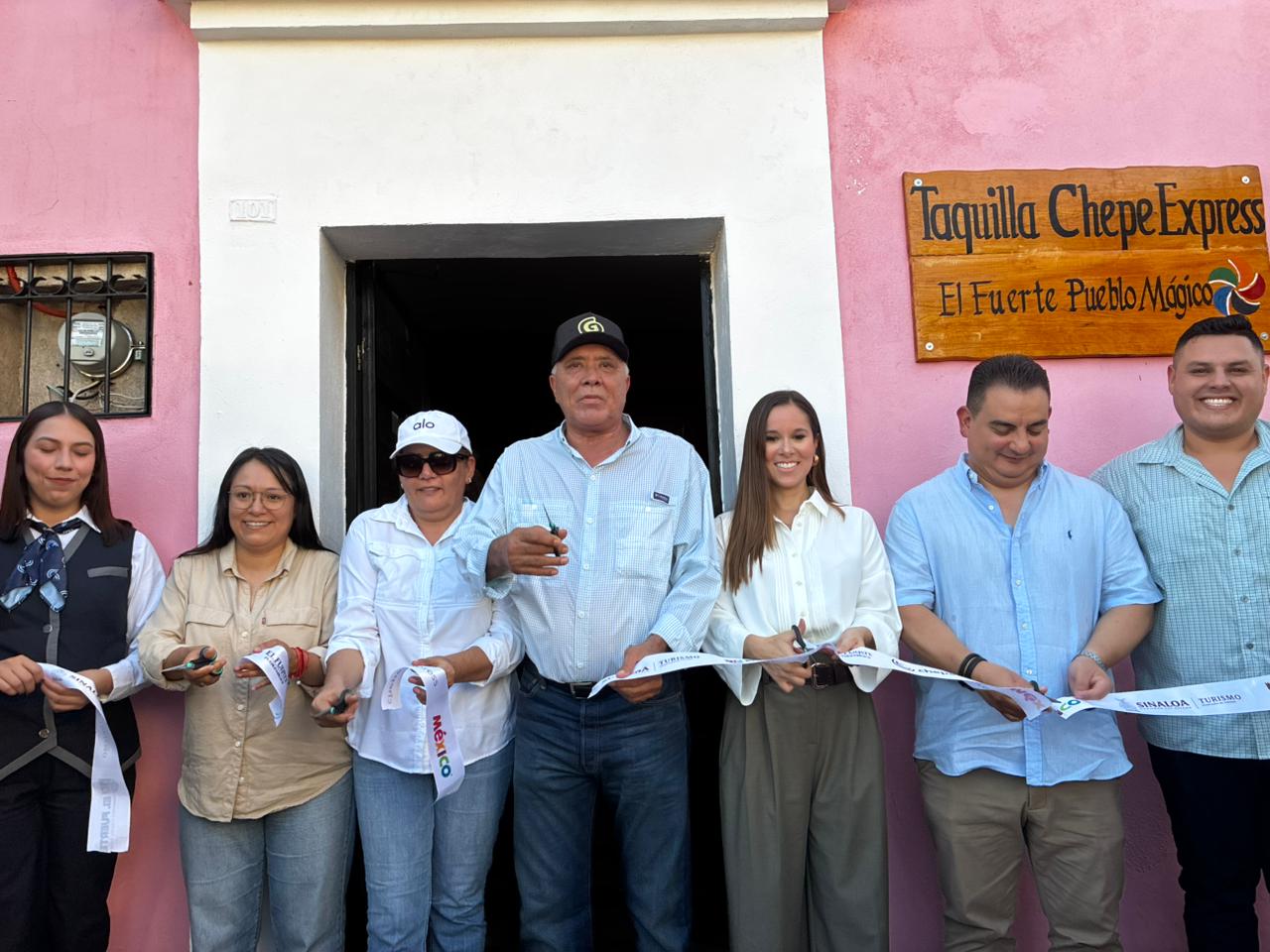 Inauguración de la taquilla de el Chepe express