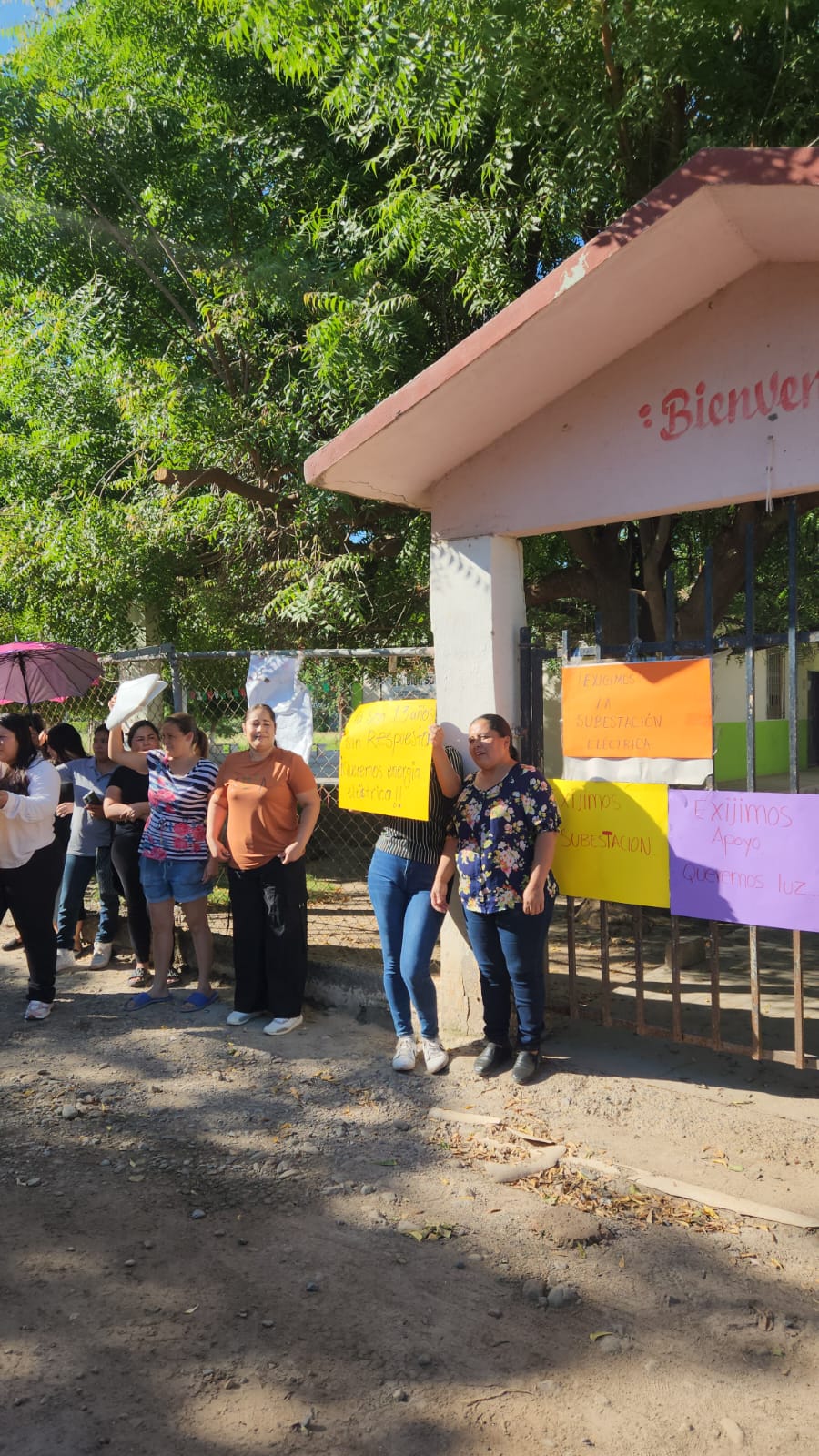 toman par de instituciones educativas en guasave este día