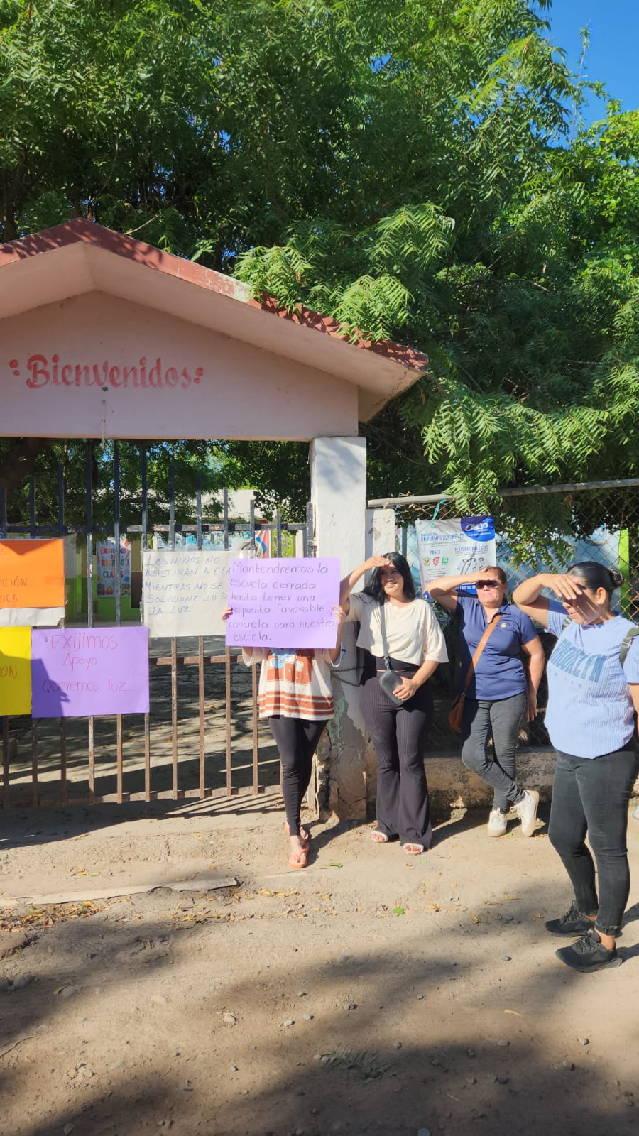 toman par de instituciones educativas en guasave este día
