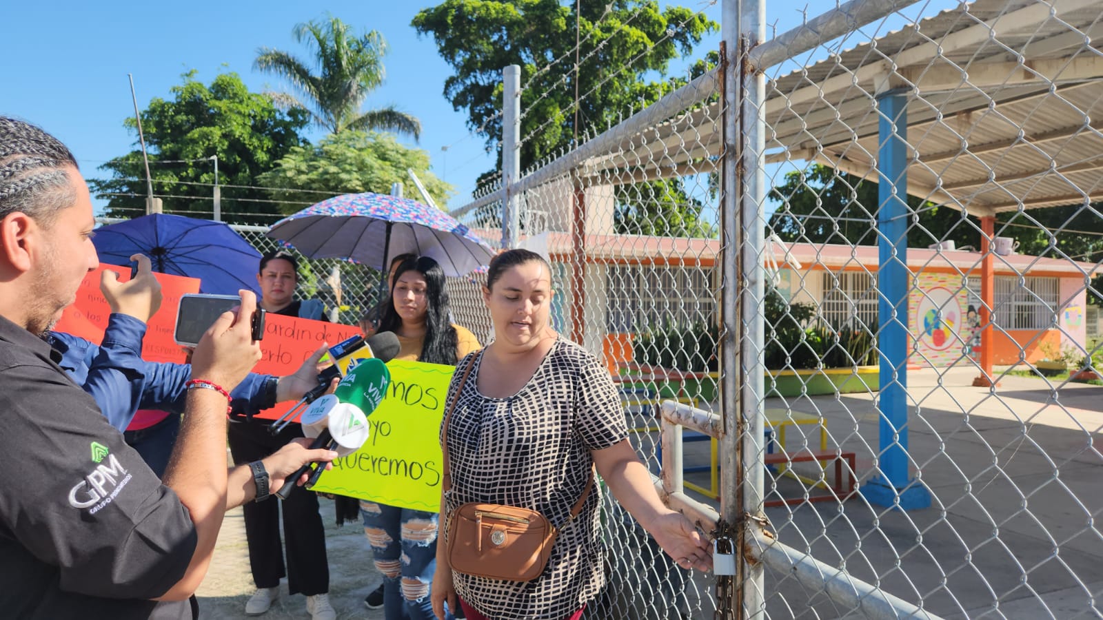 toman par de instituciones educativas en guasave este día