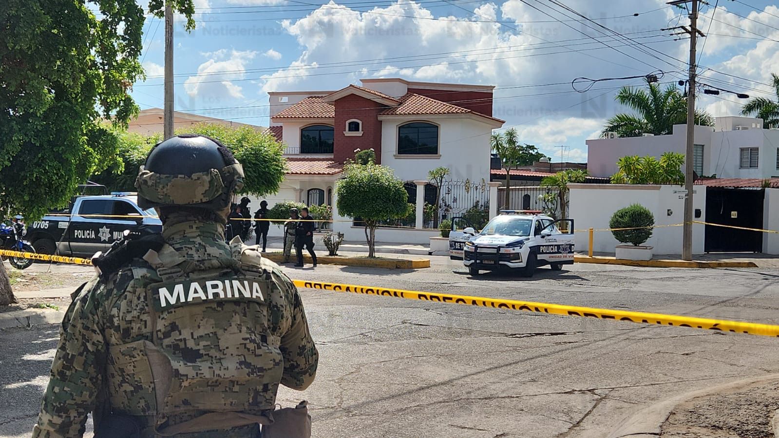 Ejecutan a balazos a dos elementos de Tránsito en el fraccionamiento Rincón San Rafael en Culiacán
