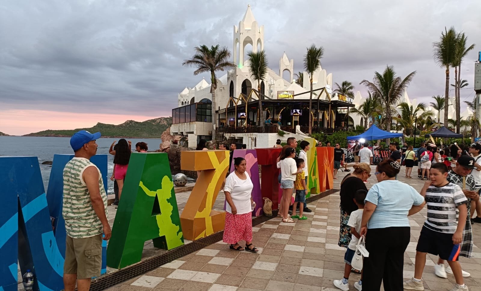 turismo en mazatlan sin