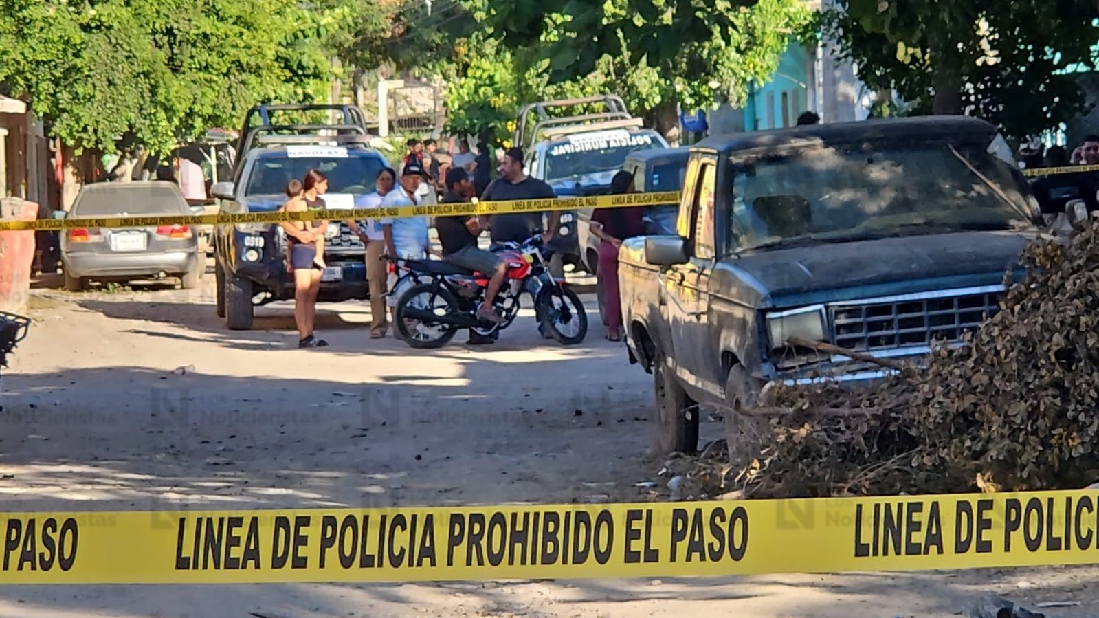 Delimitan con cinta amarilla sitio donde un menor de edad fue asesinado en Villa Juárez, Navolato