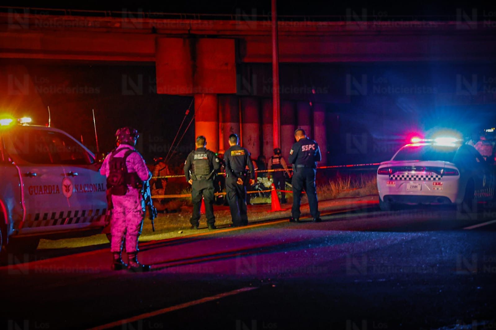 Unidad de la Guardia Nacional volcada por la maxipista Culiacán-Mazatlán