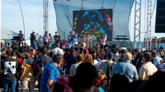 El evento “Vámonos pa’ Altata” concentró a más  de 2 mil 500 visitantes que asistieron a disfrutar de la música en vivo y los mariscos