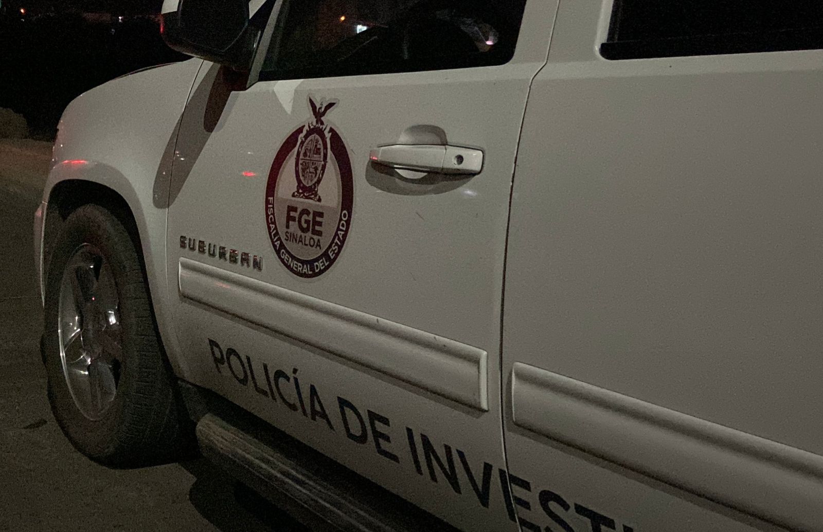 Camioneta de Policía de Investigación