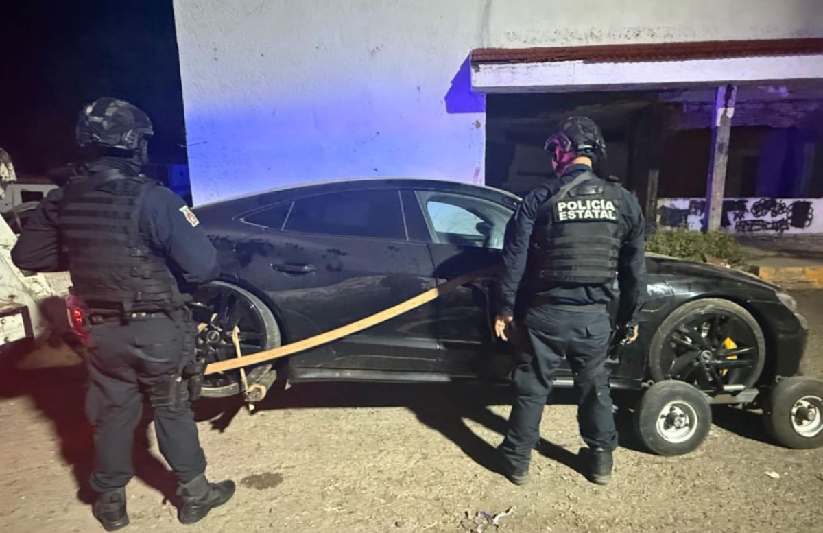 Audi con reporte de robo recuperada por la PEP en Culiacán