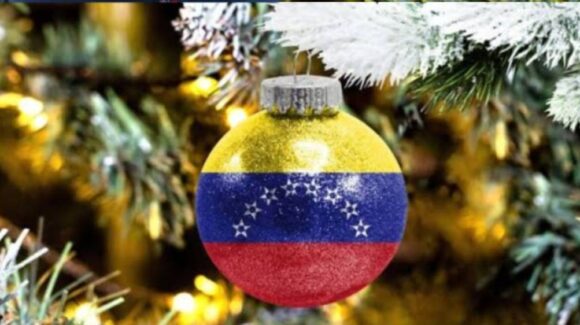 Venezuela enciende la Navidad en octubre; Maduro lo decreta en medio de tensiones con EE.UU. y crisis interna