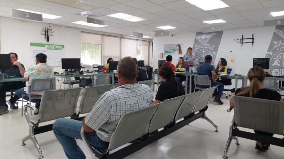 Se rehúsan a tomar las clases de manejo para obtener su licencia en Salvador Alvarado, pero lo hacen porque no les queda de otra