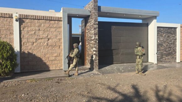 Aseguran artefacto explosivo, inmueble y vehículo de carga en Villa Juárez, Navolato, Sinaloa