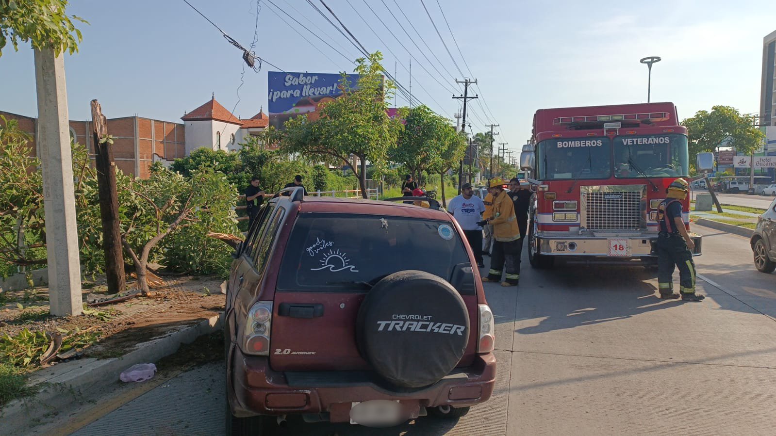 volcadura de camioneta en mazatlan