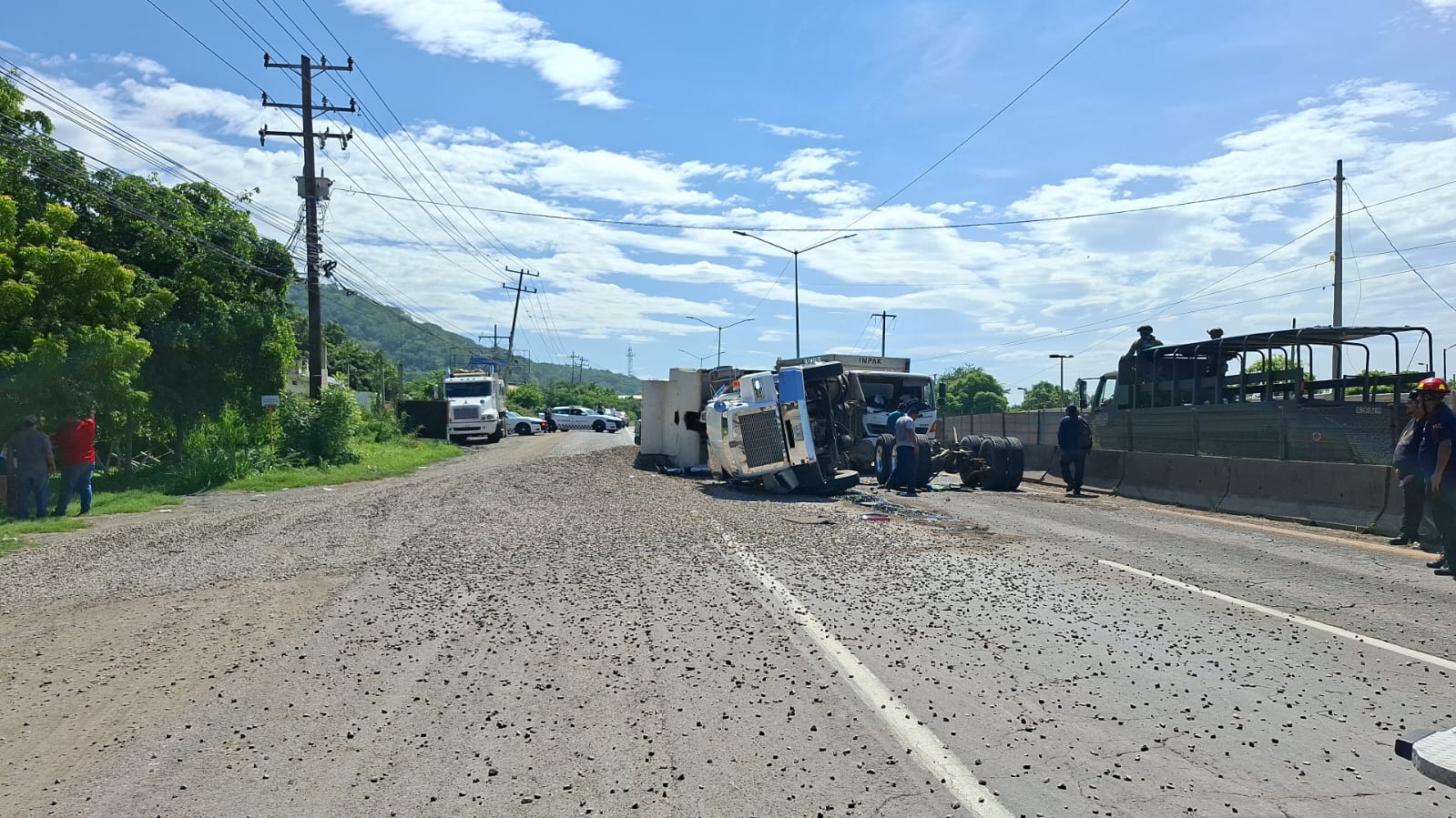 volcadura en mazatlan