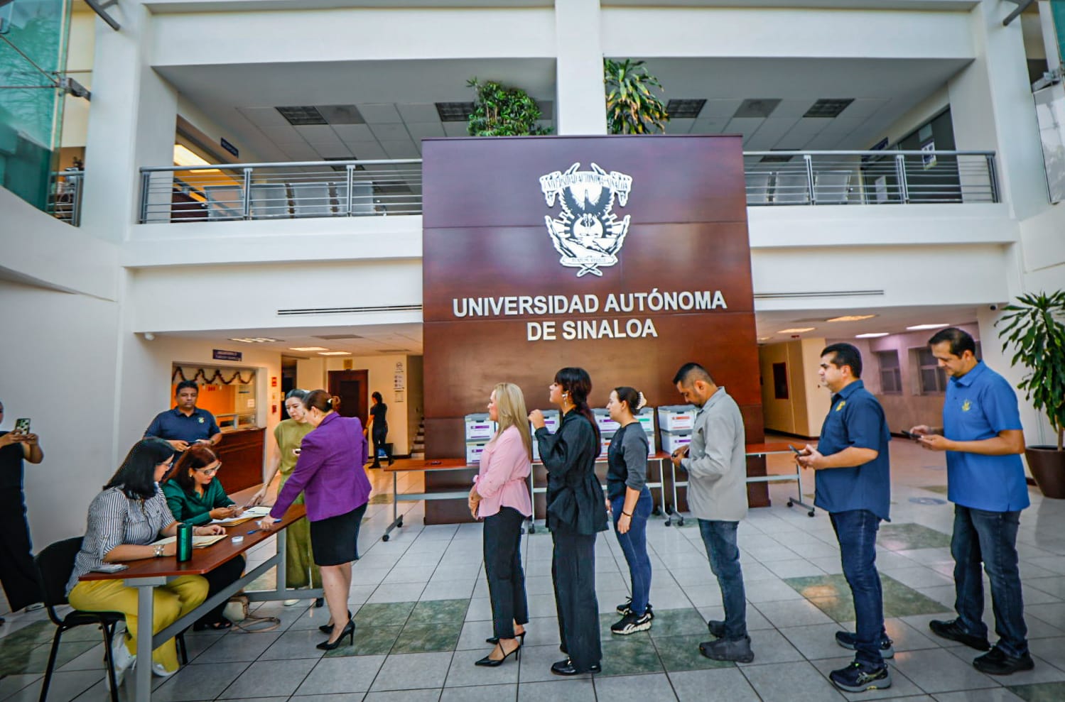Proceso de votación para la reingeniería de la UAS