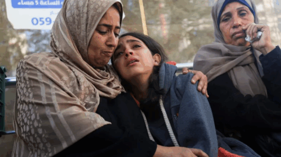 Israel desplaza familias palestinas de sus hogares en Tuba, como parte de una supuesta “operación antiterrorista”