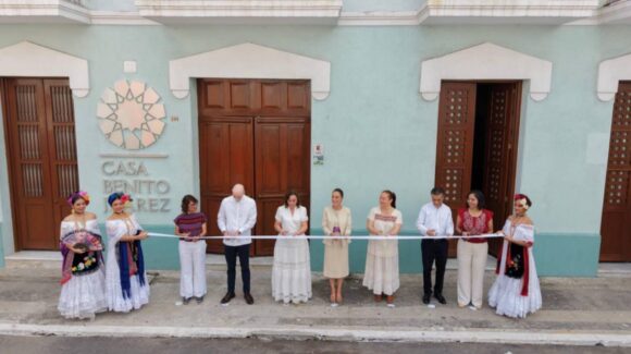 Claudia Sheinbaum conmemora bicentenario de la Independencia y 170 años de la Ley Juárez en Veracruz