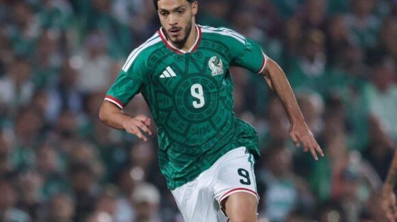 “Por eso jugamos en Estados Unidos”: Raúl Jiménez se va contra la afición luego de empatar ante Uruguay