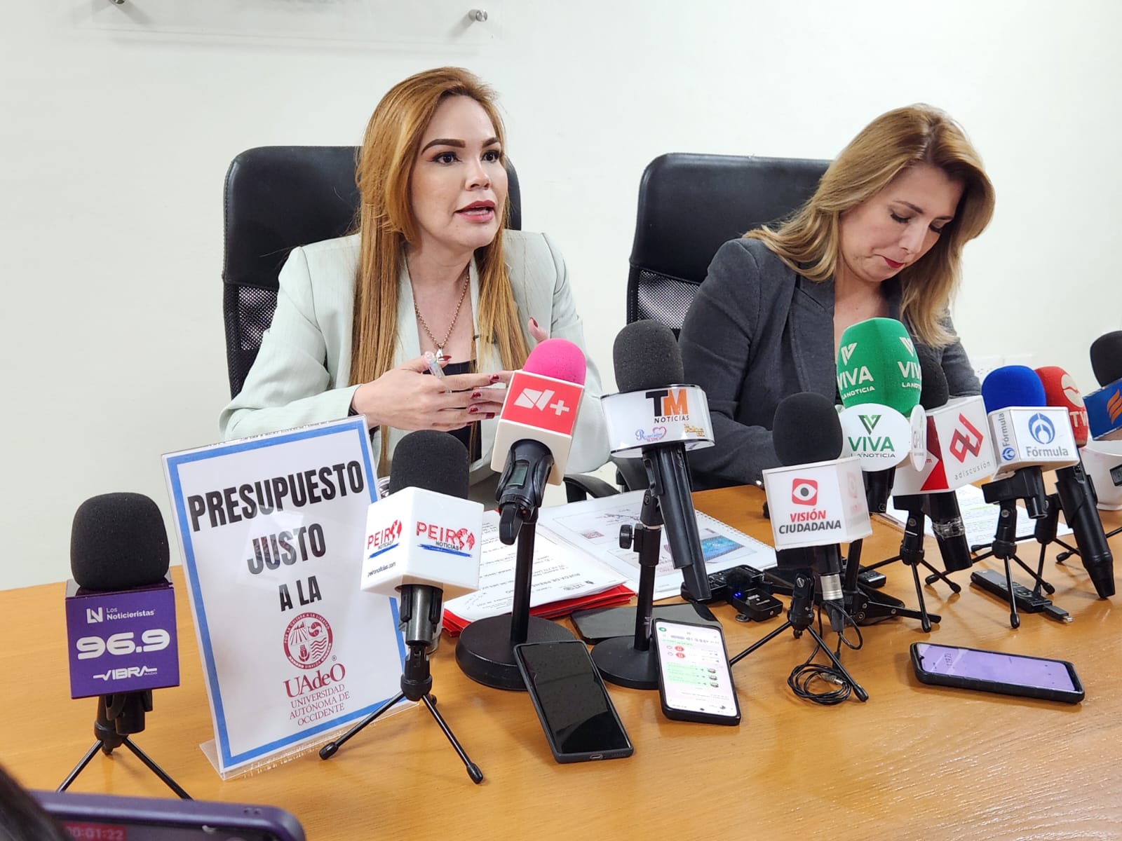 Roxana Rubio Valdez y Paola Gárate Valenzuela