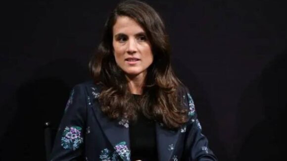 Tatiana Schlossberg, nieta de John F. Kennedy, revela cáncer terminal y cuestiona a su primo titular de Salud en EE.UU.