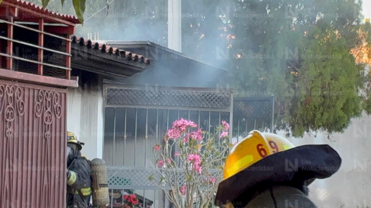 Vandalizan y queman casa en Santa Fe Culiacán