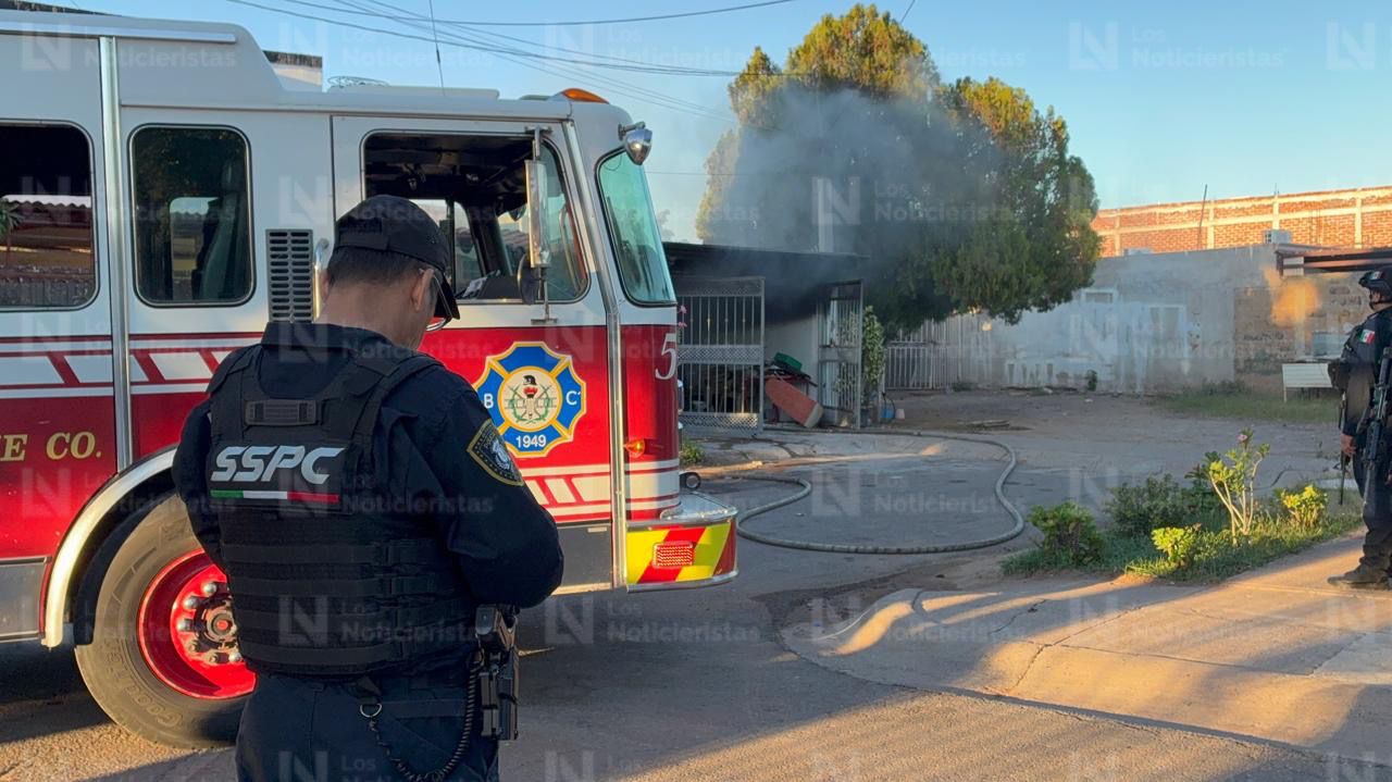 Vandalizan y queman casa en Santa Fe Culiacán