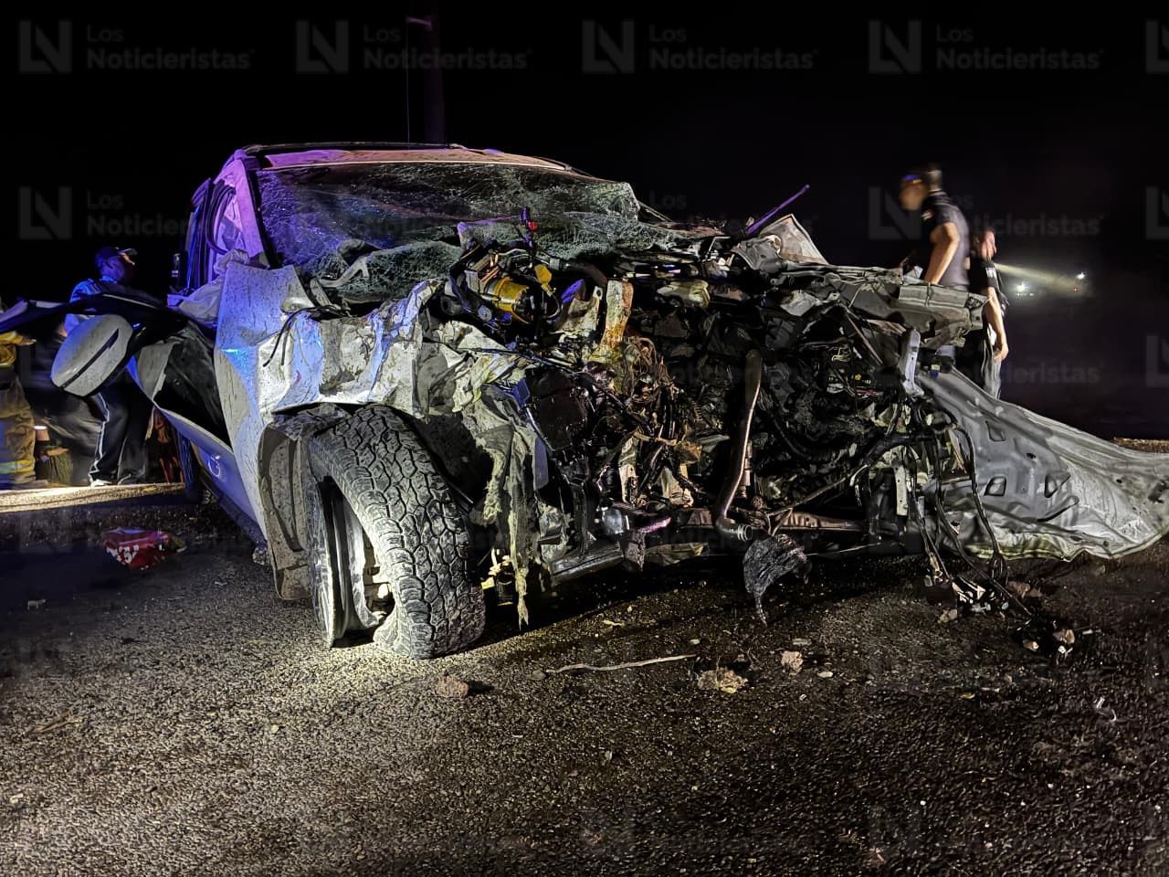 Accidente frontal en el rúa Libramiento Oriente, Campo 35, Ahome