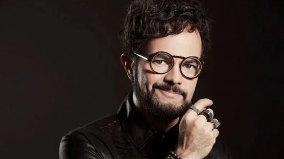 ¿Aleks Syntek en una clínica de rehabilitación? Esto se sabe