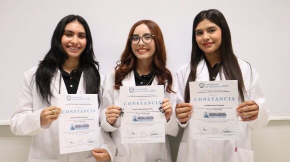 ¡Se traen el primer lugar! Tres estudiantes de la UAS participan en la Olimpiada de Microbiología, realizada en el Estado de México