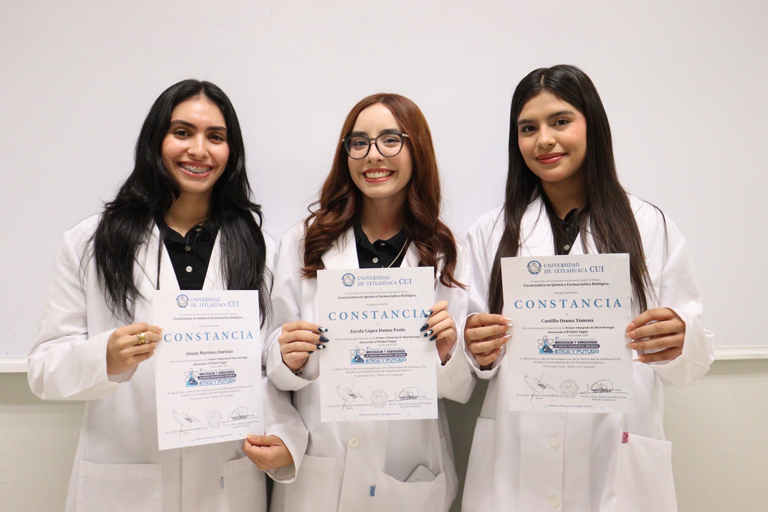 Alumnas de la UAS ganan primer lugar en Olimpiada de Microbiología
