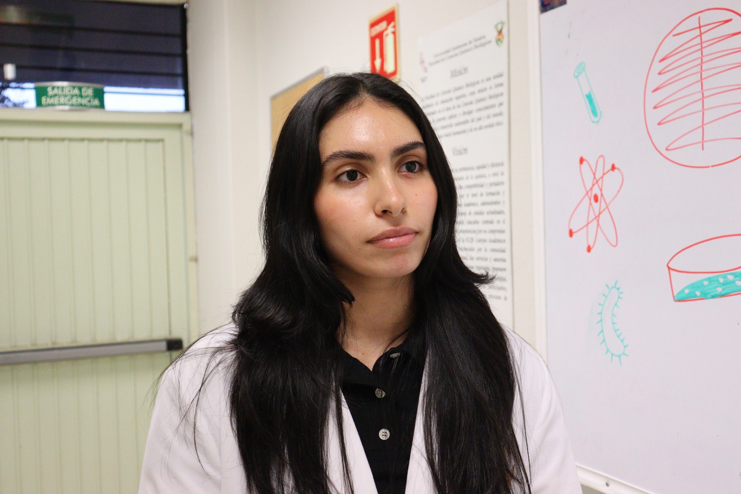 Alumnas de la UAS ganan primer lugar en Olimpiada de Microbiología