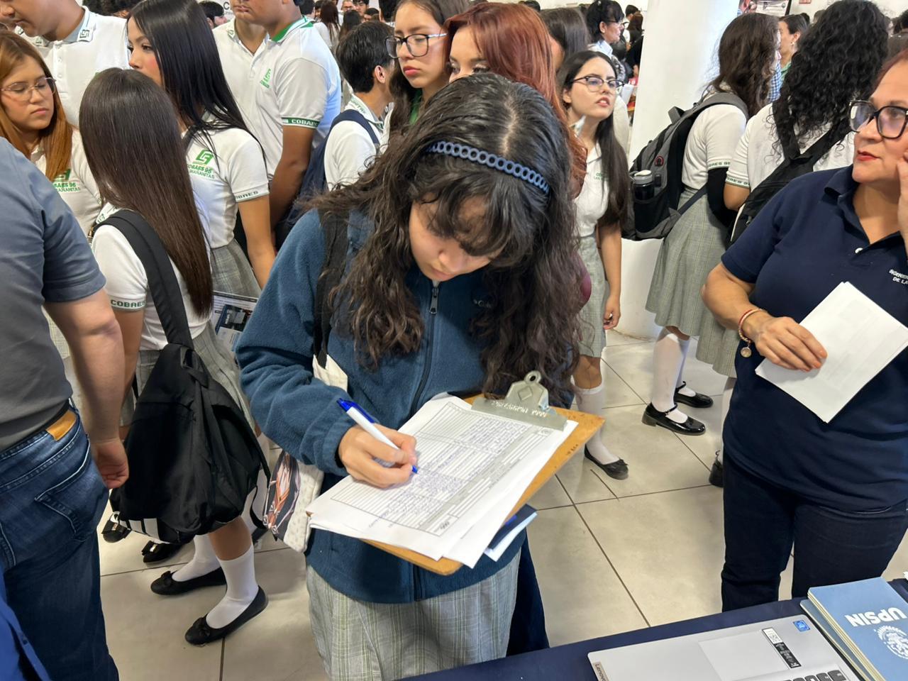 Alumnos de Cobaes