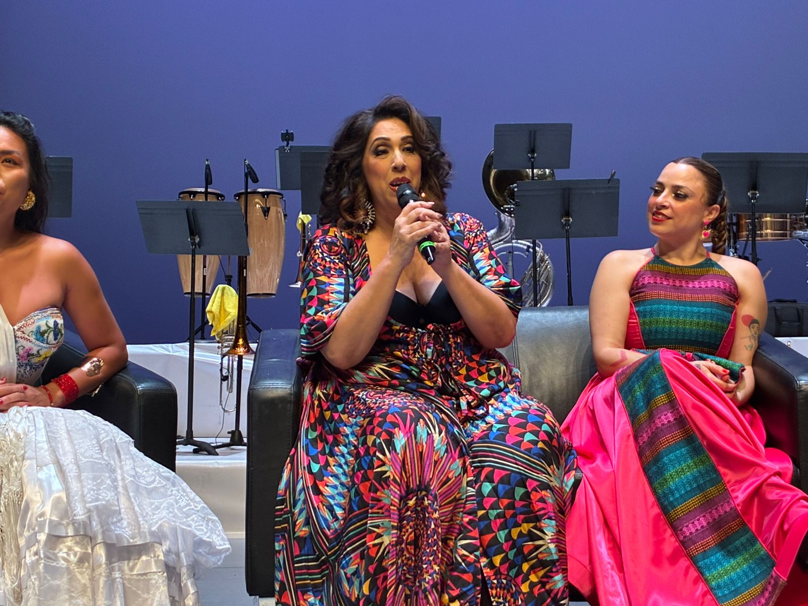 artistas deleitan con concierto en los mochis