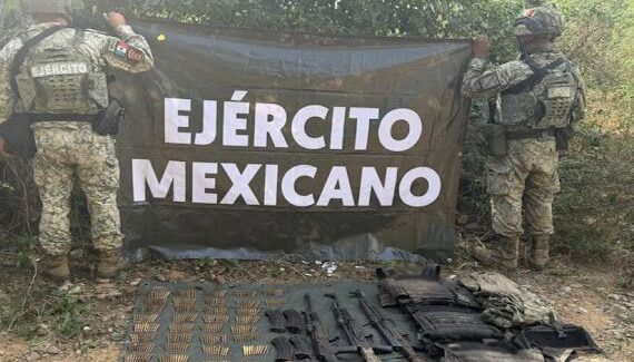 Detienen a dos personas tras portar armamento en Concordia, Sinaloa; uno es menor de edad