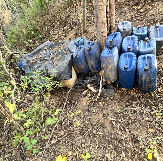 aseguran arma y explosivo en badiraguato y destruyen laboratorio
