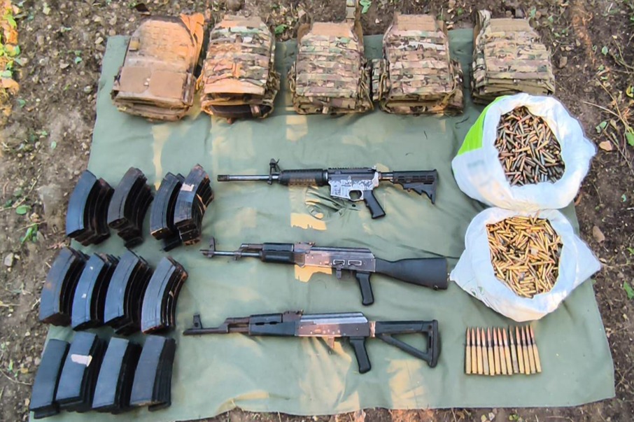 aseguran arsenal en la sierra de san ignacio