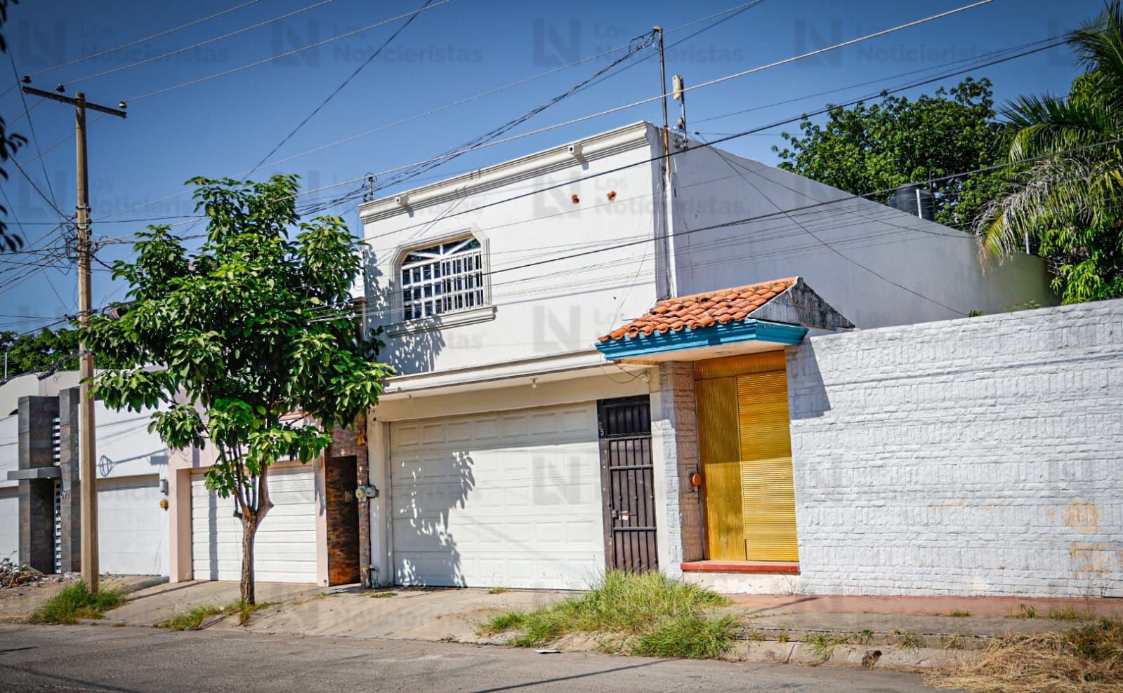 aseguran vehiculo tras operativo en villa universidad de culiacan vivienda