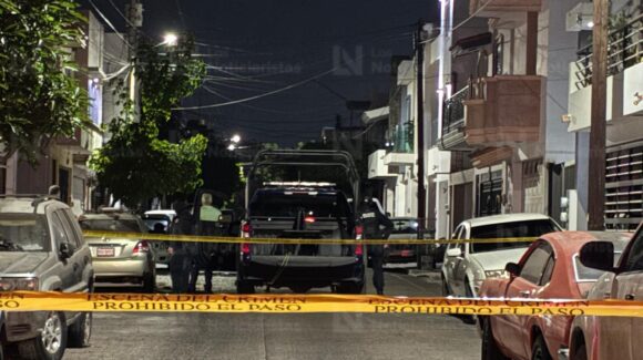 ¡Era estudiante! Asesinan a balazos a jovencito en el fraccionamiento Rincón del Humaya en Culiacán, Sinaloa