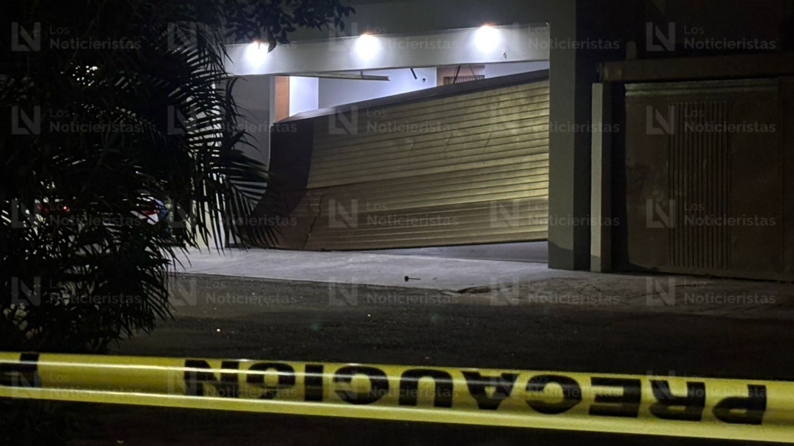 Atacan a balazos y revientan vivienda en Las Quintas, en Culiacán