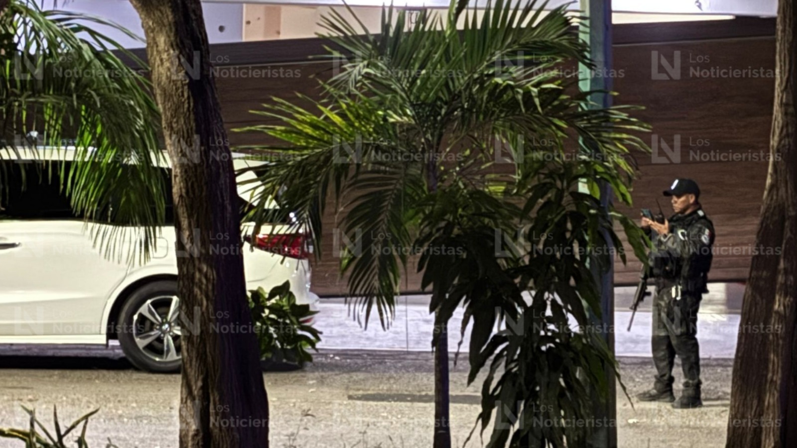 Atacan a balazos y revientan vivienda en Las Quintas, en Culiacán