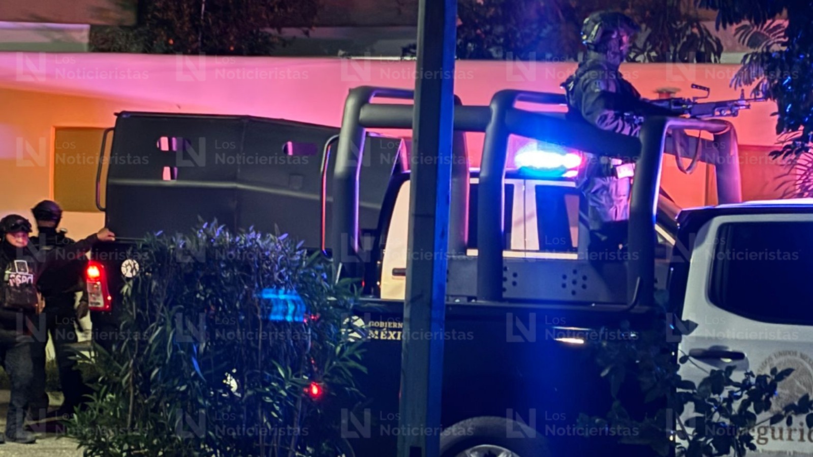 Atacan a balazos y revientan vivienda en Las Quintas, en Culiacán