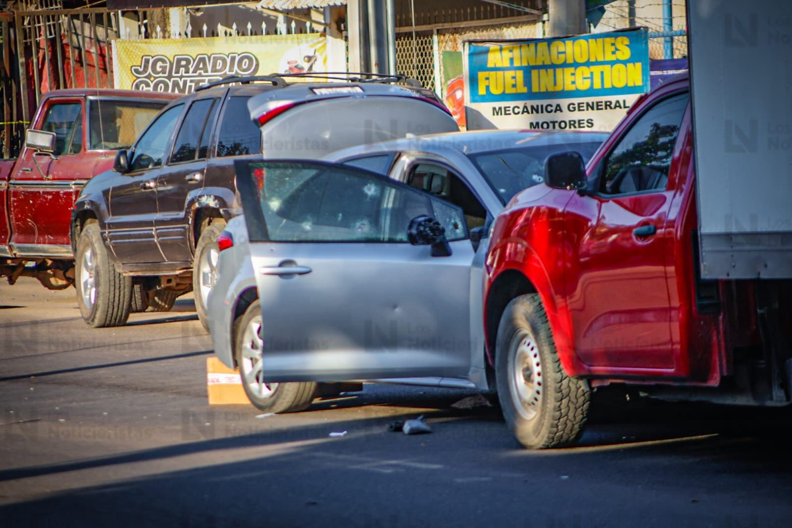 Ataque a balazos contra un automóvil en Las Cucas, Culiacán