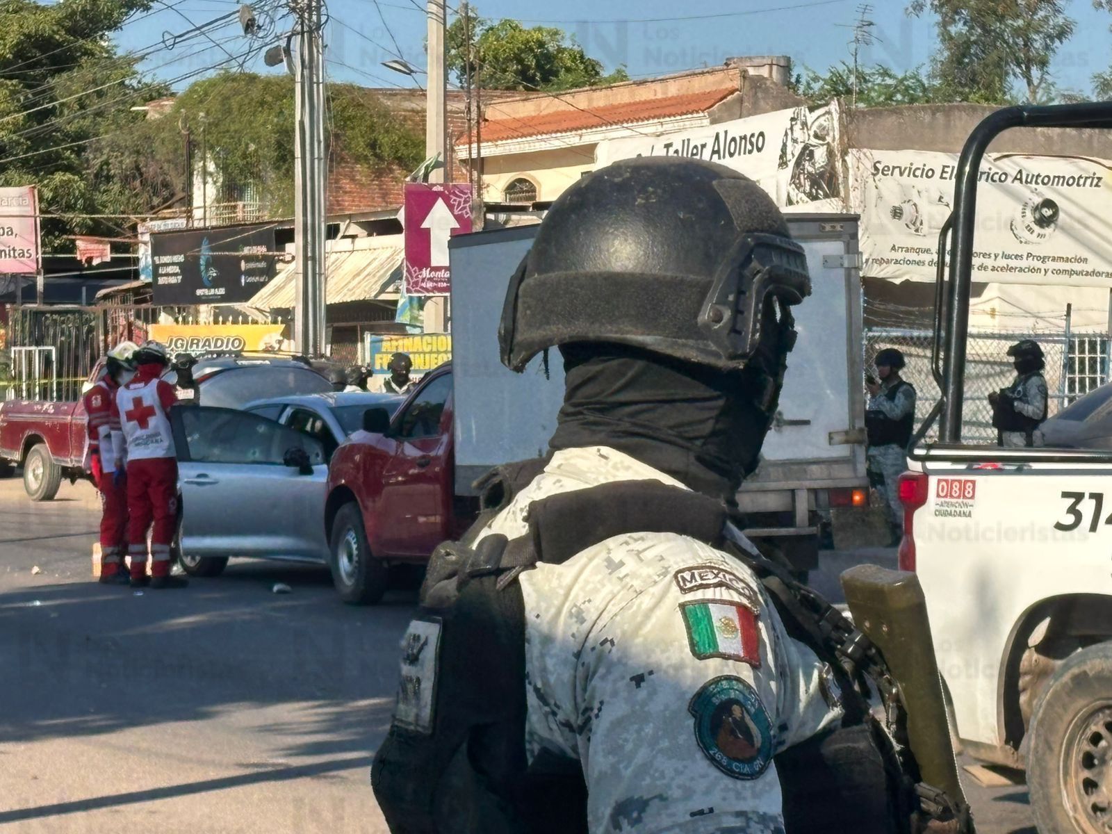 Se registra ataque a balazos contra un automóvil en Las Cucas, Culiacán
